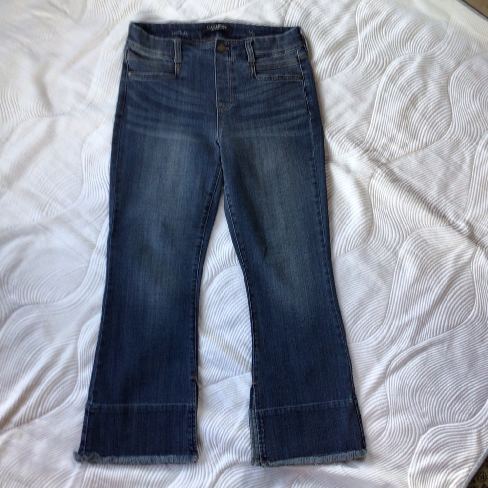 Liverpool LA Dark Blue The Crop Flare Raw Hem SZ 6 Inseam 28